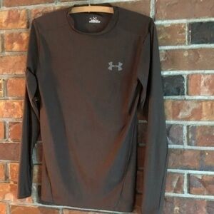 Under armor top shirt Brown heat gear shirt medium